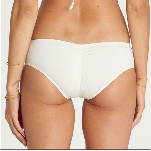 🌴🔆BILLABONG- HEATING UP BIKINI SET🔆🌴 - Picture 11 of 14